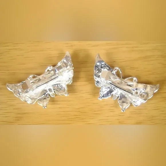 2 Silver Butterfly hair clip - Picture 2 of 2